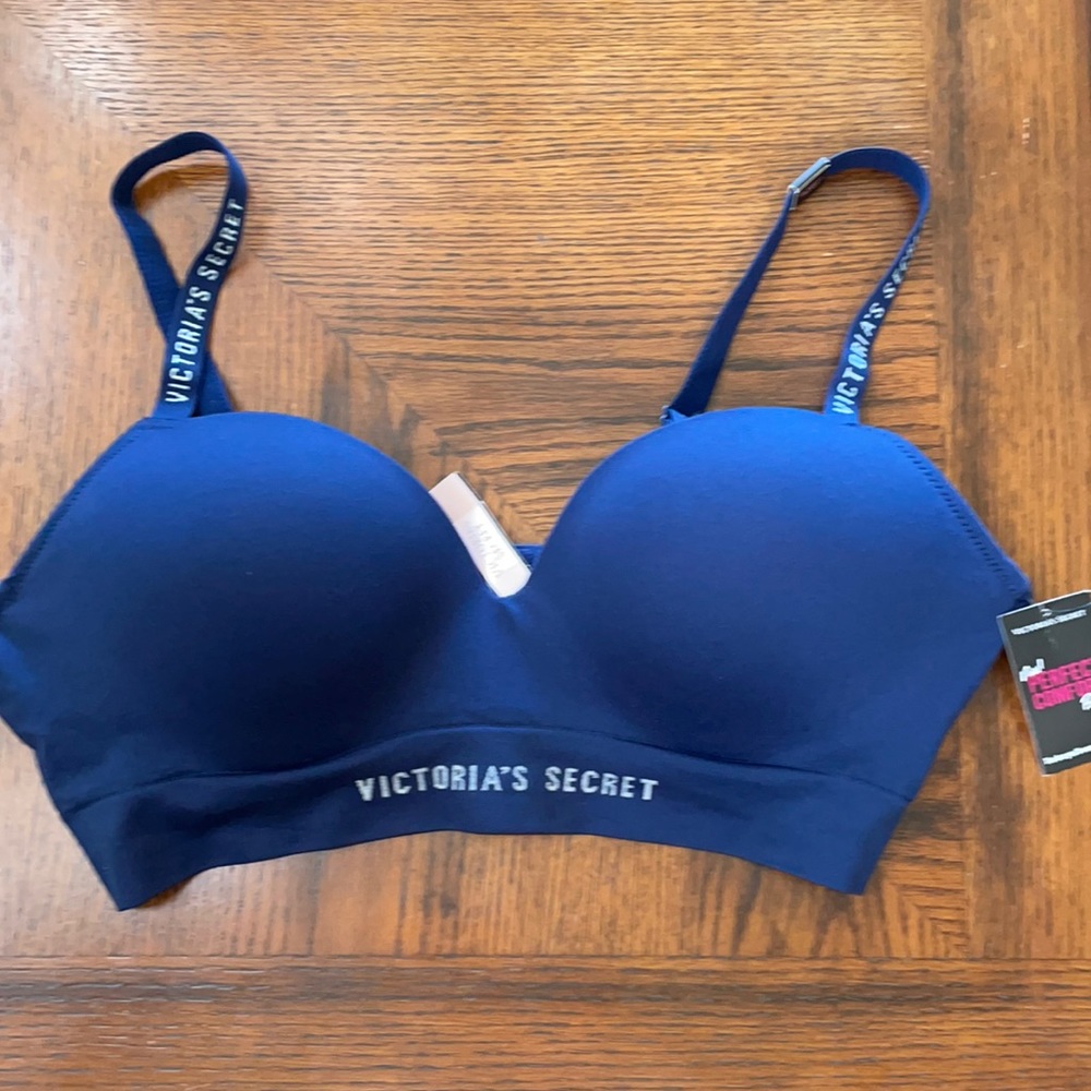 Victoria's Secret Navy Blue Padded Seamless Bra